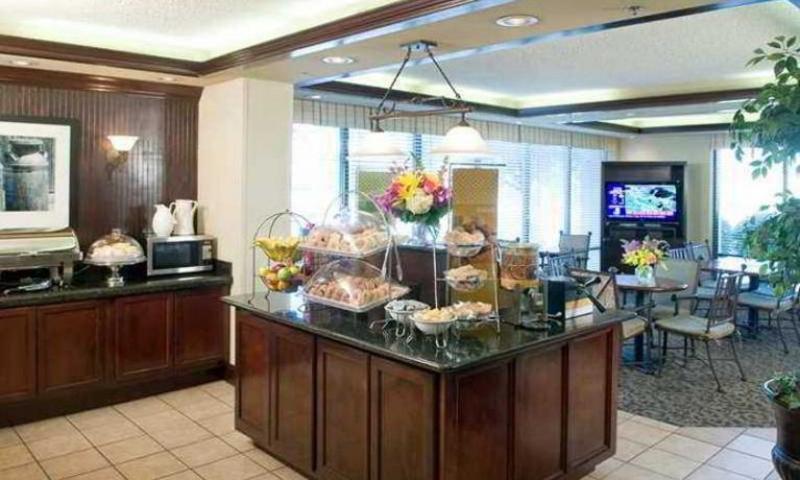 Hampton Inn I-10 & College Drive Baton Rouge Restoran foto